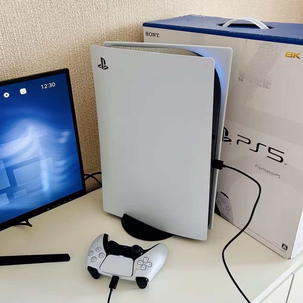SONY PS5 с гарантией от магазина GAMEtop / Наличный расчет (1 / 8)
