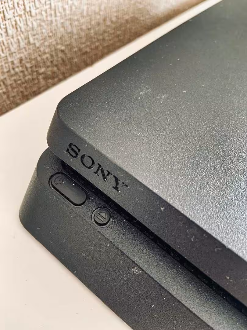 SONY PlayStation 4 PS4 1Tb + 3 диска \ магазин GAMEtop (2 / 8)