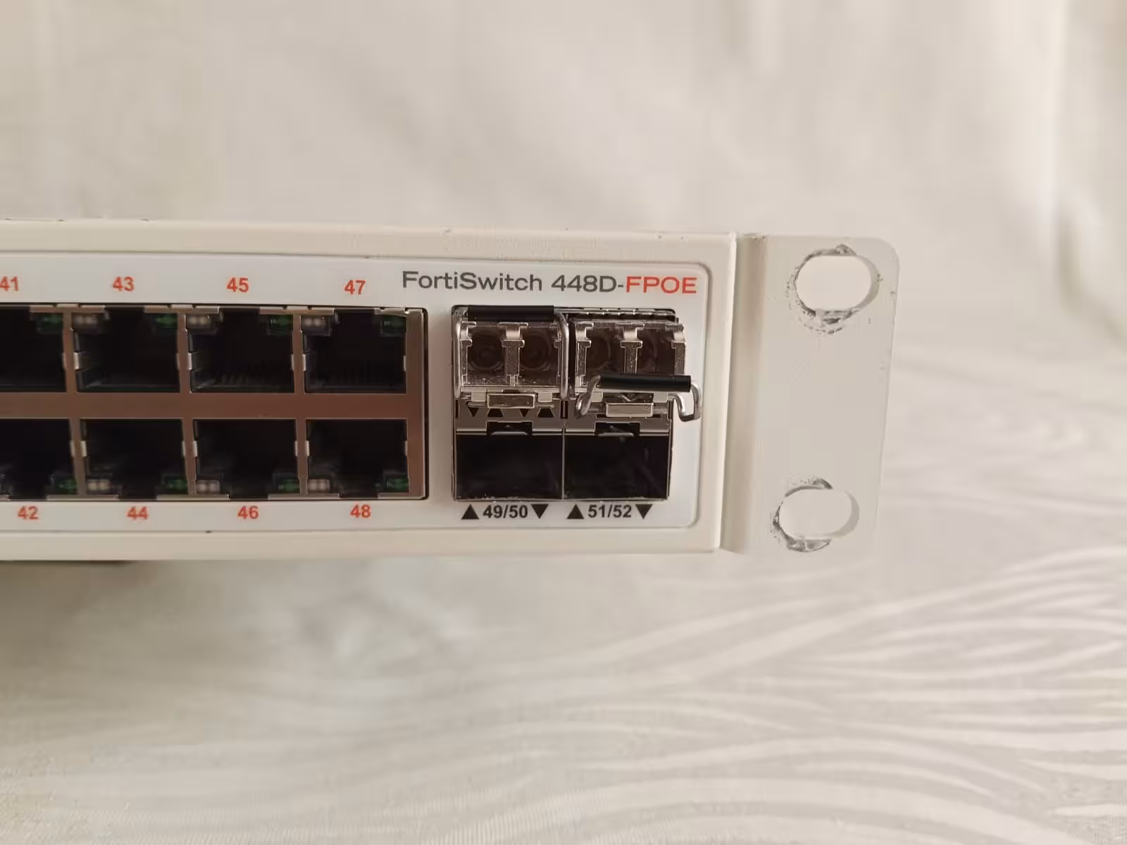 Коммутатор Fortinet FortiSwitch 448D-FPOE, 48хGE, 4x10GE SFP+, PoE+ (3 / 6)