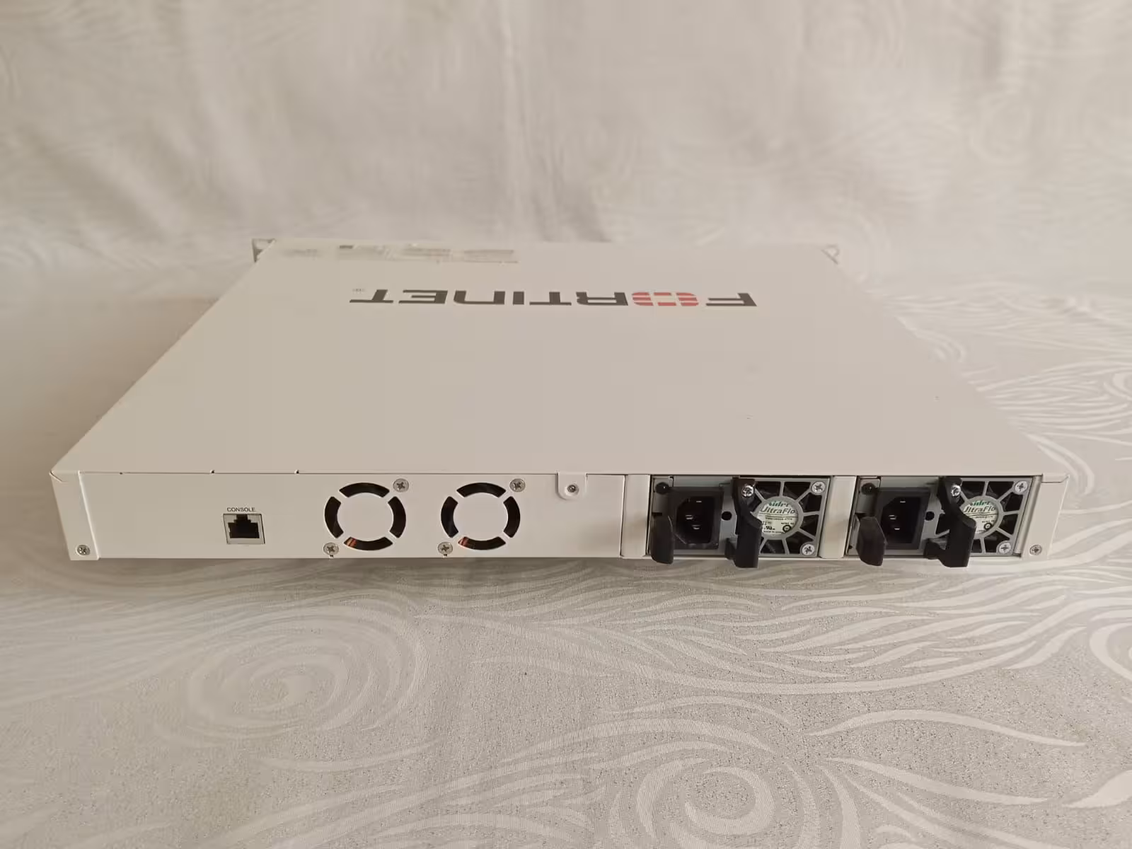 Коммутатор Fortinet FortiSwitch 448D-FPOE, 48хGE, 4x10GE SFP+, PoE+ (4 / 6)