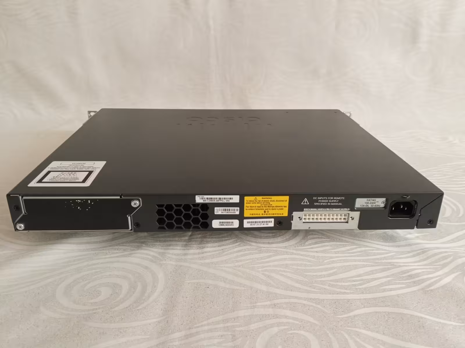 Коммутатор Cisco WS-C2960X-48FPS-L, 48 х GE, 4 x GE SFP, PoE+, L3 (4 / 6)