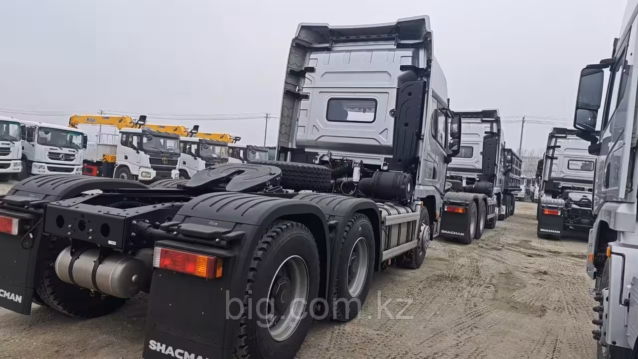Седельный тягач SHACMAN Х5000 6х4 (5 / 10)