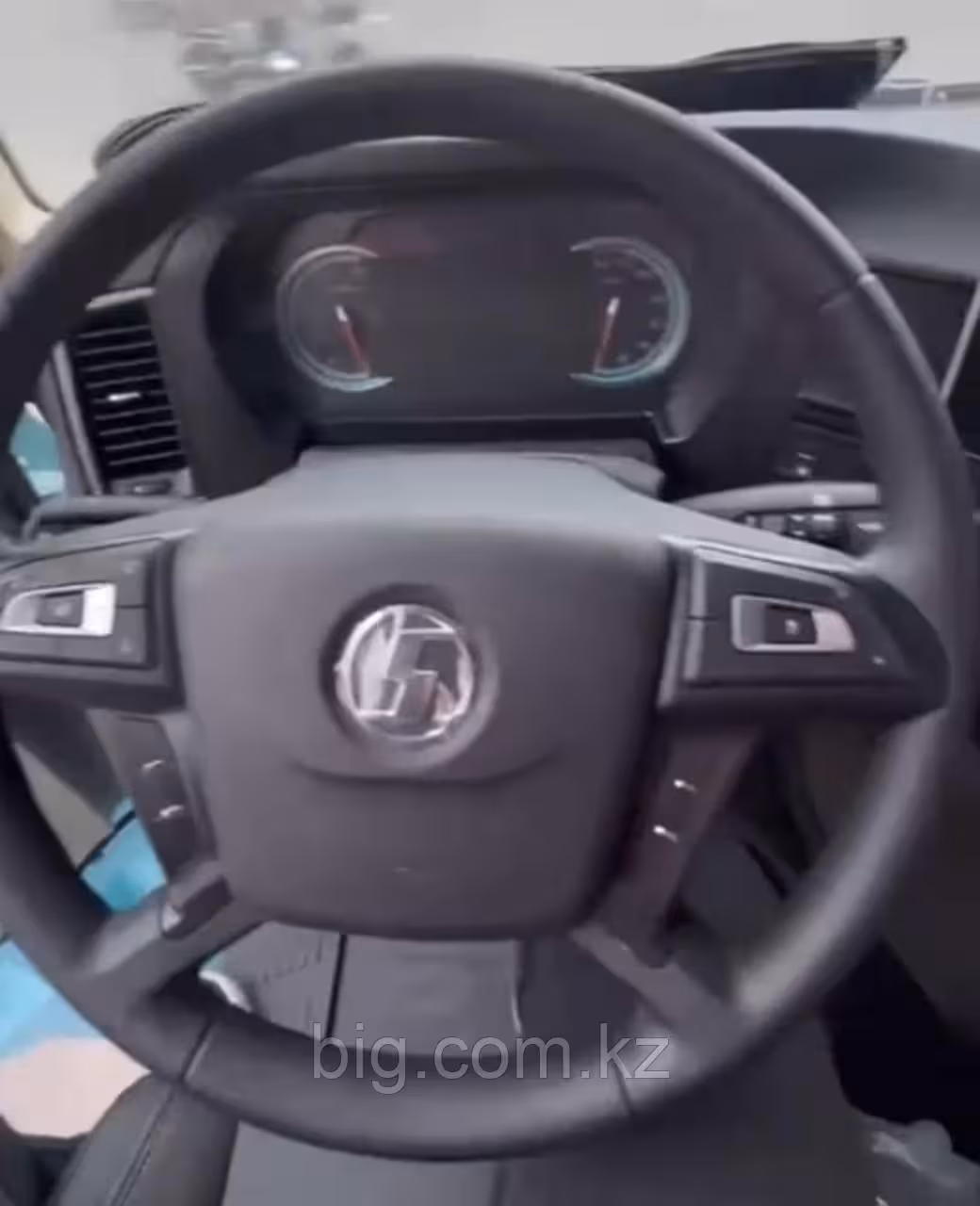 Тягач Shacman (Shaanxi) S6000 (7 / 10)