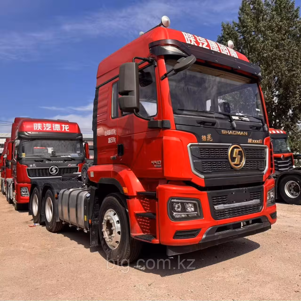 Тягач Shacman М 3000 6х4 (2 / 7)