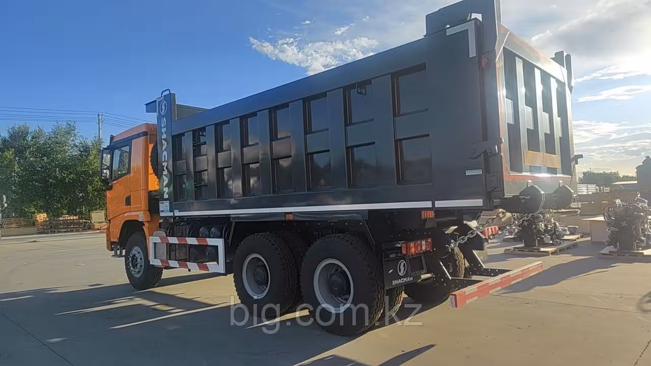 Самосвал SHACMAN X3000 6х4 (2 / 10)