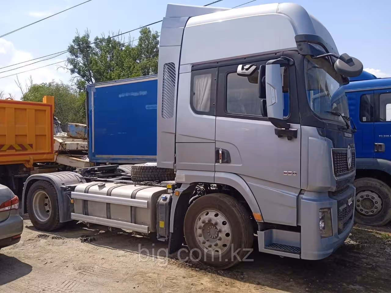Седельный тягач SHACMAN Х5000, 4х2 (2 / 10)