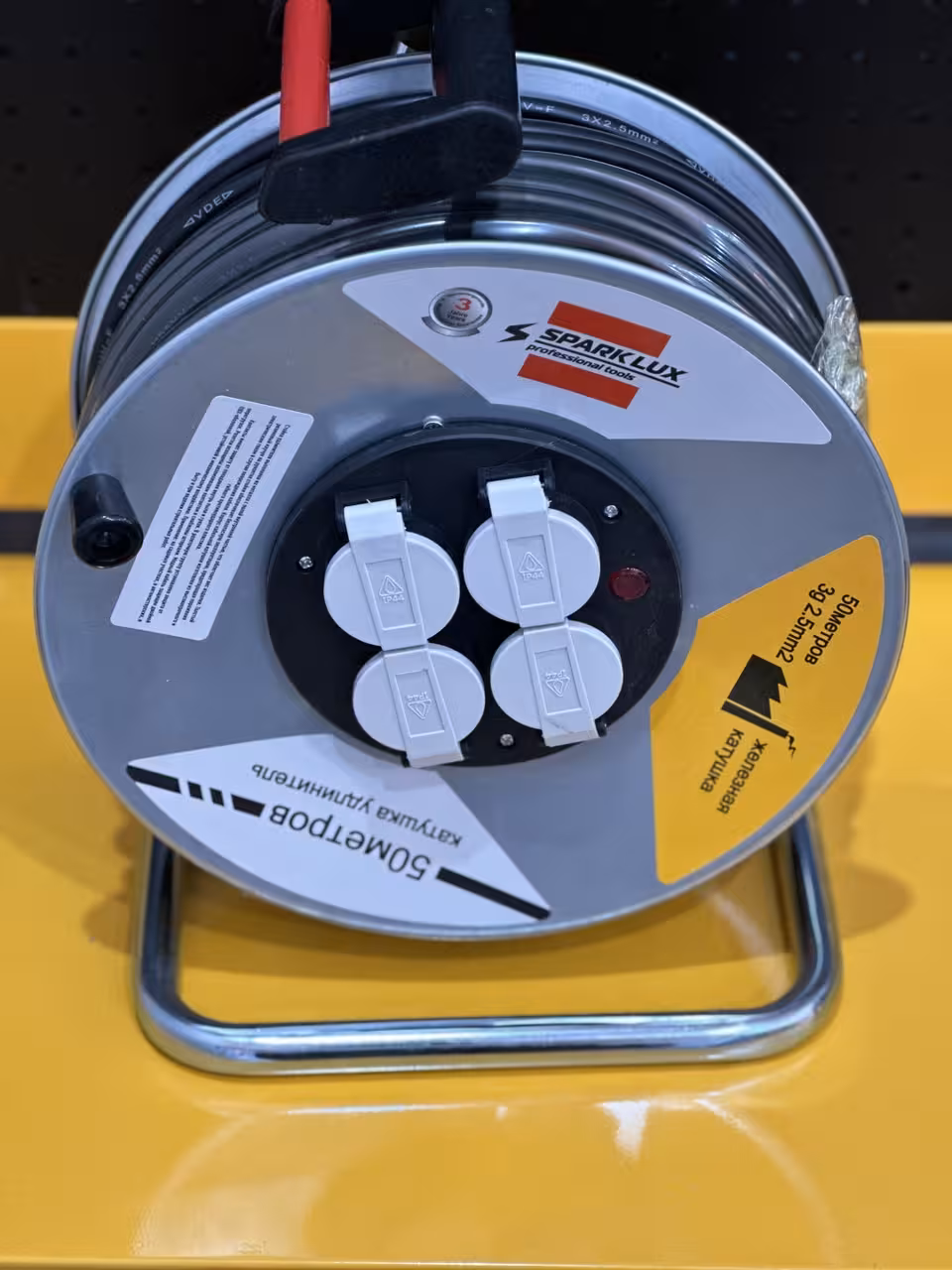 Катушка-удлинитель Spark Lux SA 051, 50 м (1 / 2)
