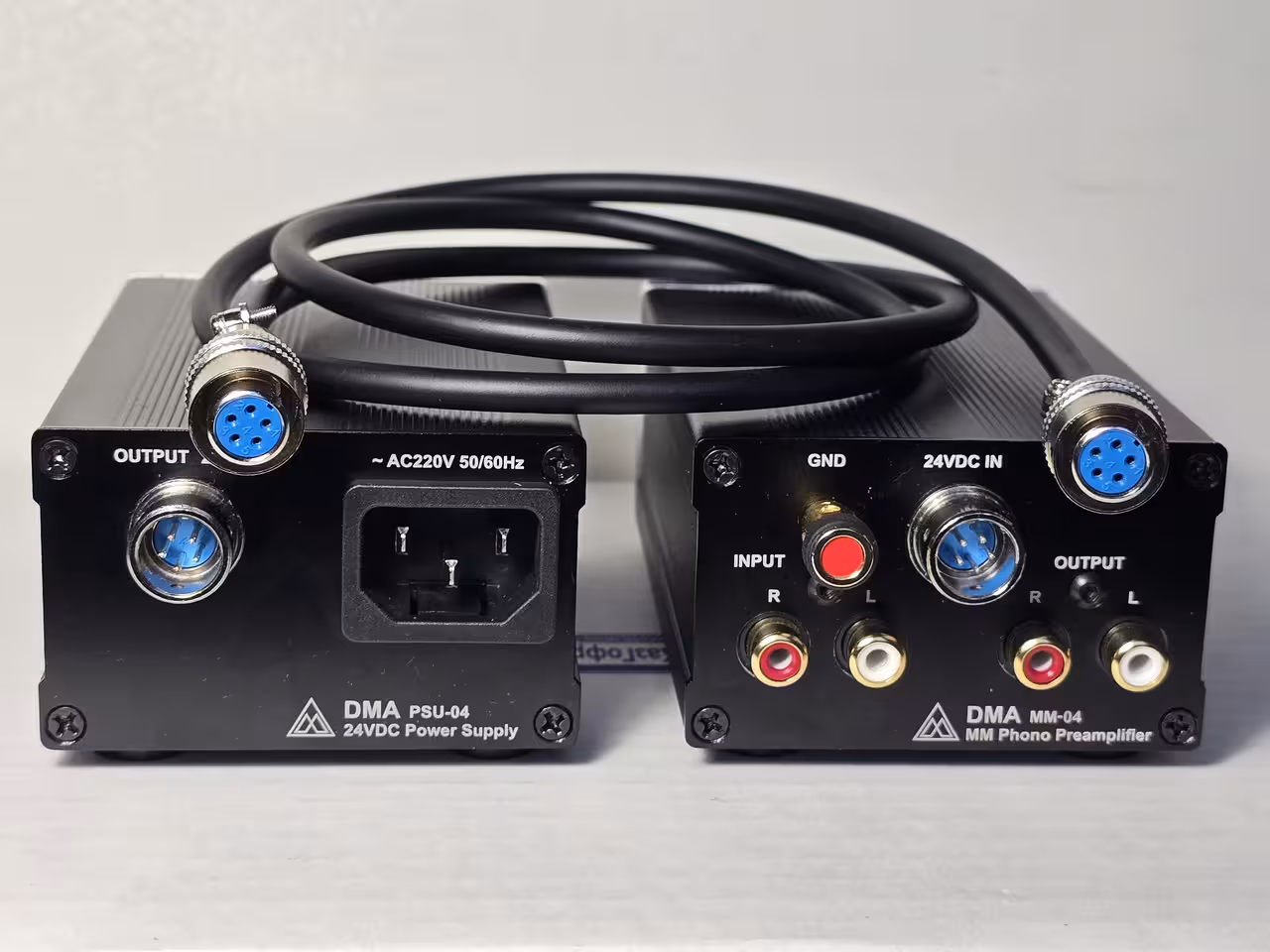 MM-фонокорректор DMA MM-04 mkIV с линейным блоком питания PSU-04 (2 / 4)