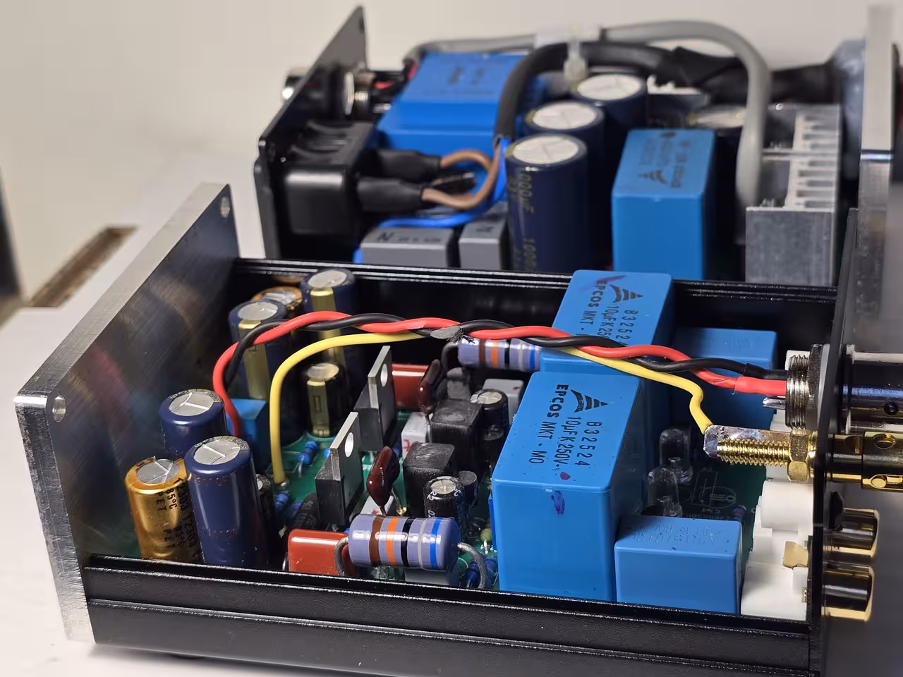 MM-фонокорректор DMA MM-04 mkIV с линейным блоком питания PSU-04 (3 / 4)
