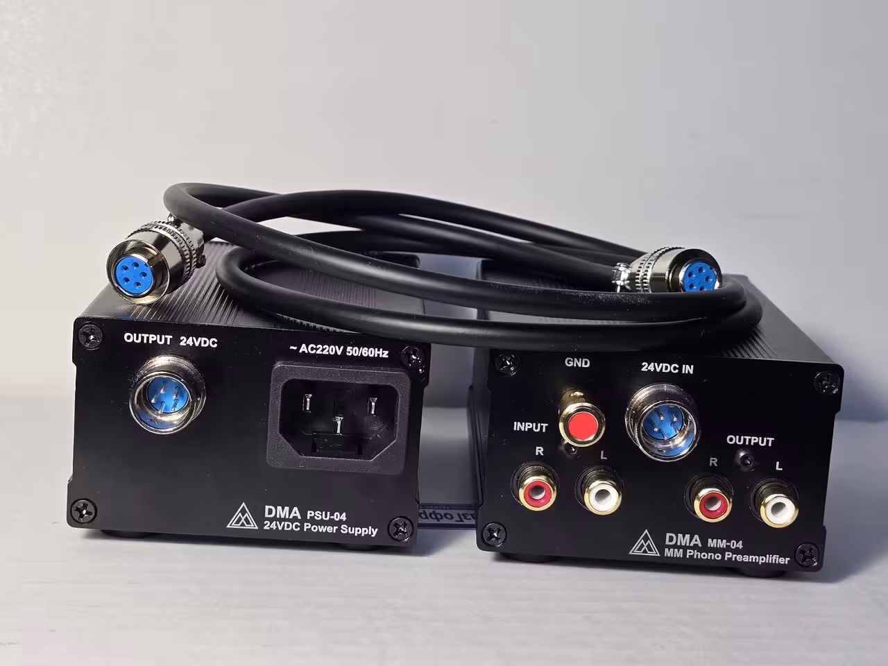 MM-фонокорректор DMA MM-04 mkII с линейным блоком питания PSU-04 (2 / 5)