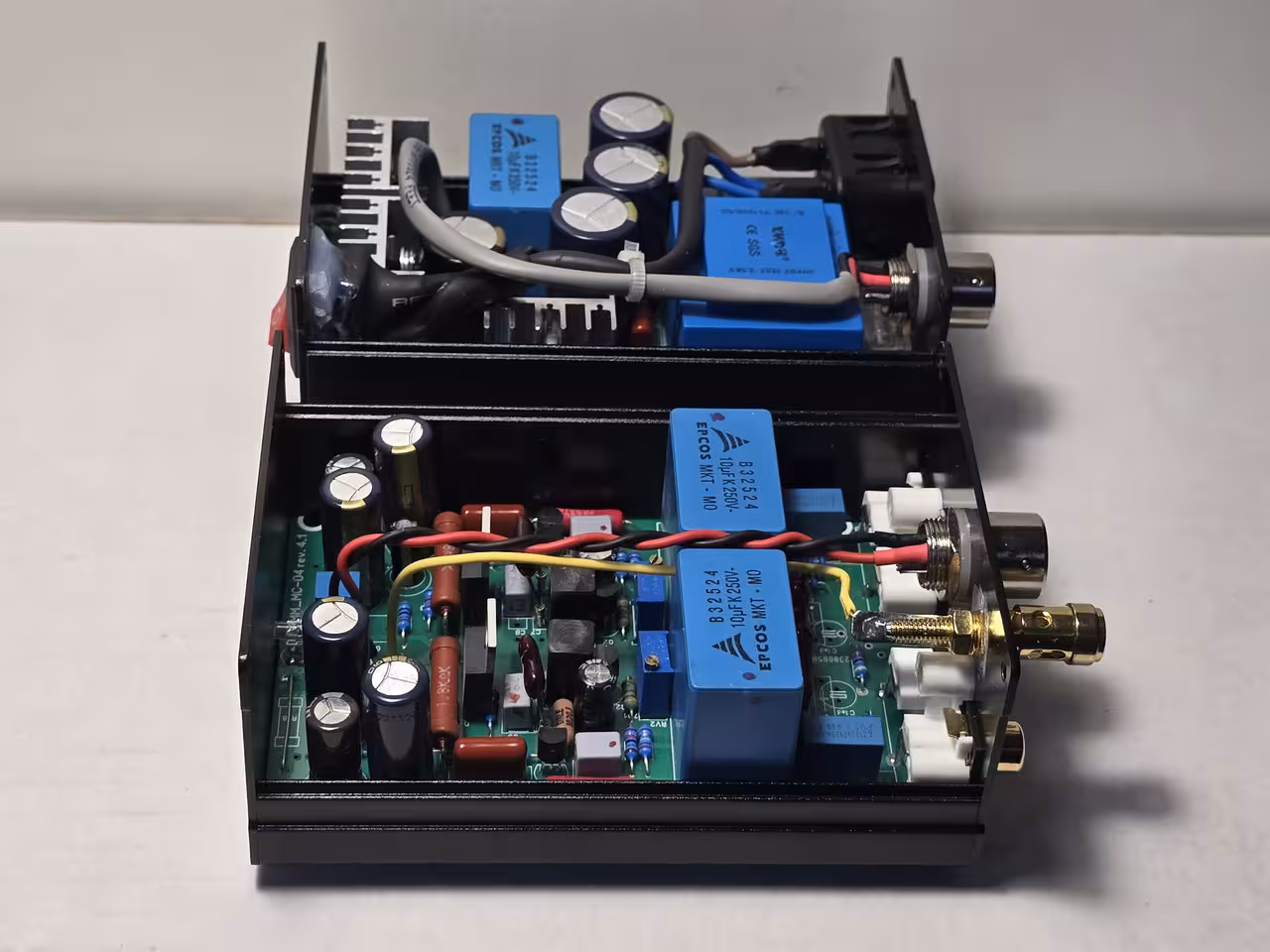 MM-фонокорректор DMA MM-04 mkII с линейным блоком питания PSU-04 (3 / 5)