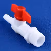 пластиковый кран 10*20 мм