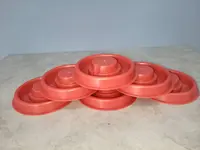 Поилка под банку