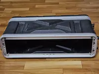 2-юнитовый рэковый кейс для радиомикрофонов или обработок