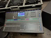 Цифровой Микшерный пуль Allen & Heath SQ7 состояние нового