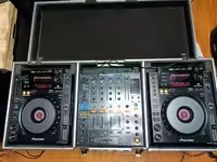 Dj контролёр и Микшерный Pioneer CDJ 900/ DJM800 состояние отличное