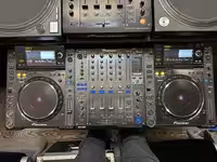 Pioneer Dj CDJ2000/ DJM 900 SRT Nexus