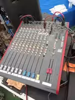 микшерский пульт Allen & Heath 10