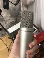 Студийный микрофон rode nt 1000 и звуковую карту Focusrite