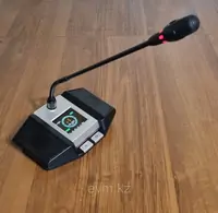 Bosch SKM8000D 8-канальная беспроводная конференционная система.