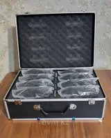 Bosch SKM8000D 8-канальная беспроводная конференционная система.