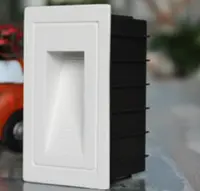 Грунтовый светодиодный светильник с угловым свечением