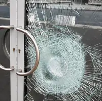 Бронирование Защита  Окон  и Стеклянных перегородок