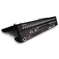 Цифровой микшерный пульт Allen & Heath QU-32C/X