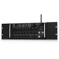 Цифровой микшерный пульт Behringer XR18