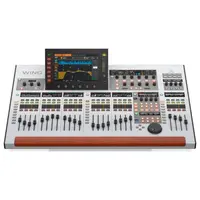 Цифровой микшерный пульт Behringer Wing