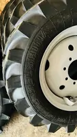 Передние колёса резина МТЗ 82 в сборе на дисках оригинал
