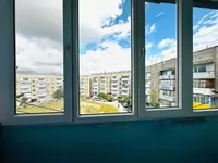 Предлагаем 3-ком квартиру в Центре-3 на 4 этаже