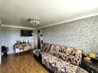 Светлая теплая 2-комнатная кв-ра в кирпичном доме р-он ЖБИ ул.Ишимская