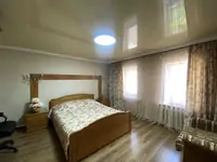 5 ком дом в р-не Жаровни. Все коммуникации центральные. Дом кирпичный