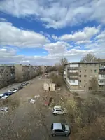 Трехкомнатная кв 48.3 кв м. Майкудук  Восток 2 Дом 13. Этаж 5 из 5.