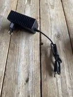 Зарядка на лазер лазерная уровень зарядка 5А