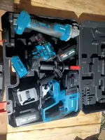 3в1 Макита Перфоратор шуруповёрт балгаока на батарейках