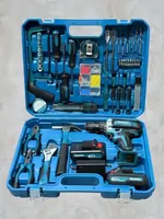 Шуруповерт Макита с большим набором для дома