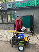 Гидропоршневой шпаклевочно-окрасочный аппарат