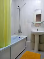 Сдаётся посуточно 2 комнатная мкр. Береке