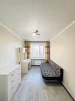 На 31-квартале предлагаем 3-комнатную квартиру на 2-этаже