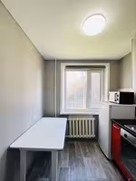 На 26-квартале предлагаем 2-комнатную квартиру на 2-этаже