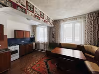 На 27-квартале предлагаем 4-комнатную квартиру на 1-этаже