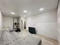 На 31-квартале предлагаем 2-комнатную квартиру на 2-этаже