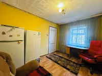 В п. Долинка предлагаем 4-комнатный дом на 1-хозяина