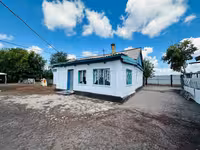 В п. Долинка предлагаем 4-комнатный дом на 1-хозяина