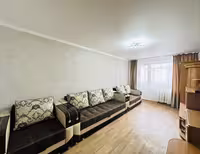 На 26-квартале предлагаем 2-комнатную квартиру на 3-этаже