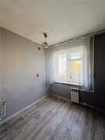 На 26-квартале предлагаем 2-комнатную квартиру на 2-этаже