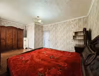 В п. Новодолинск предлагаем монолитный 2-этажный 6-комнатный дом