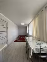 На 30-квартале предлагаем 2-комнатную квартиру на 2-этаже